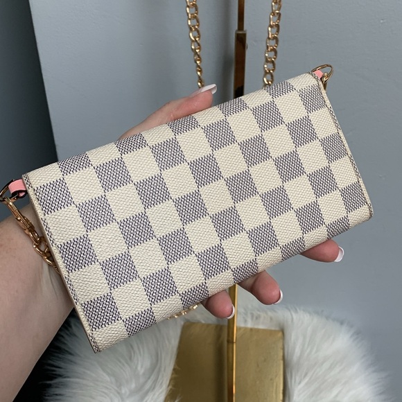 2007 authentic Louis Vuitton Sarah wallet in Damier Azur w free crossbody kit - Picture 4 of 17